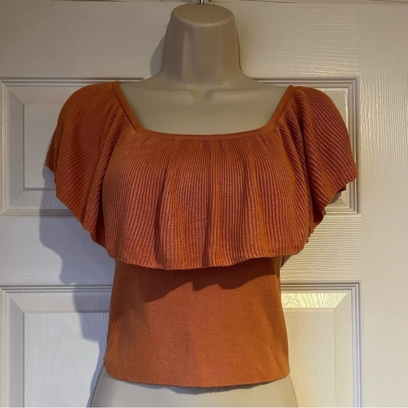 FOREVER 21 Orange Ruffle Crop Top Size Medium NWT - Picture 2 of 6